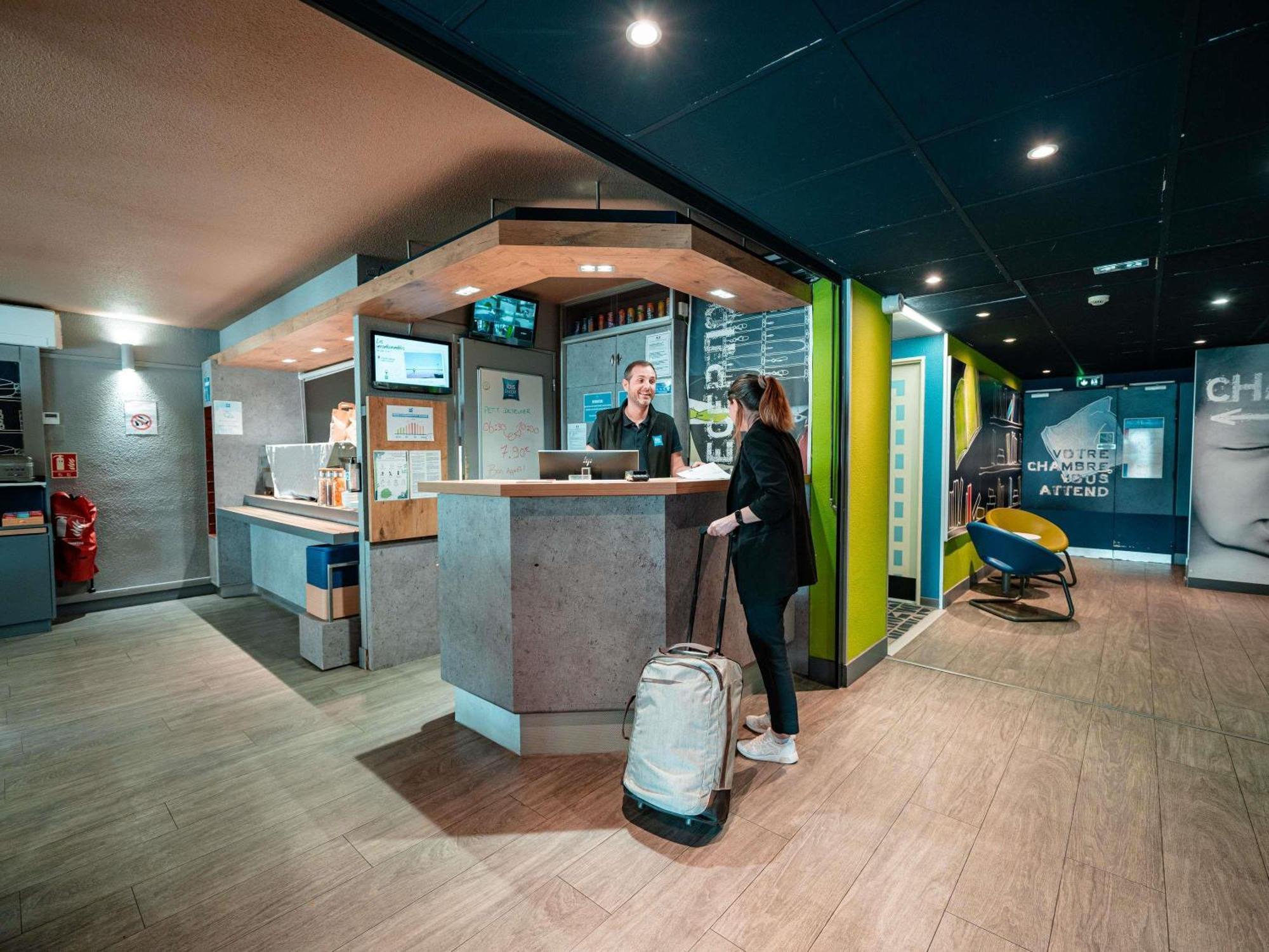 Ibis Budget Narbonne Est Екстер'єр фото