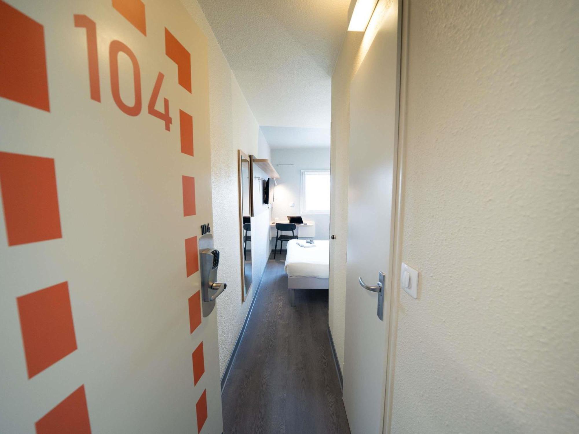 Ibis Budget Narbonne Est Екстер'єр фото
